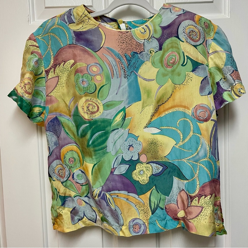 Colorful Vintage Floral Short Sleeve Silk Top